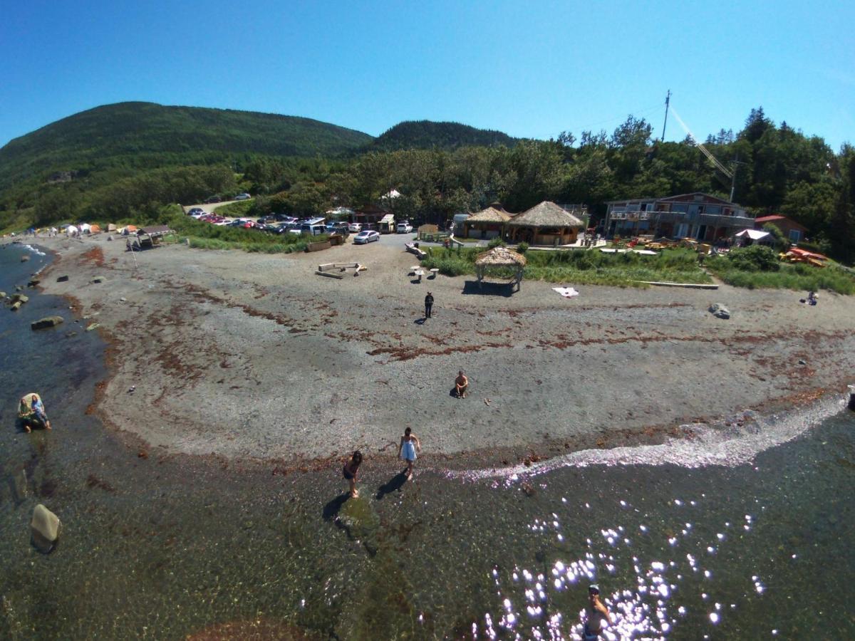 Auberge Festive Sea Shack Sainte Anne-des-Chênes Dış mekan fotoğraf